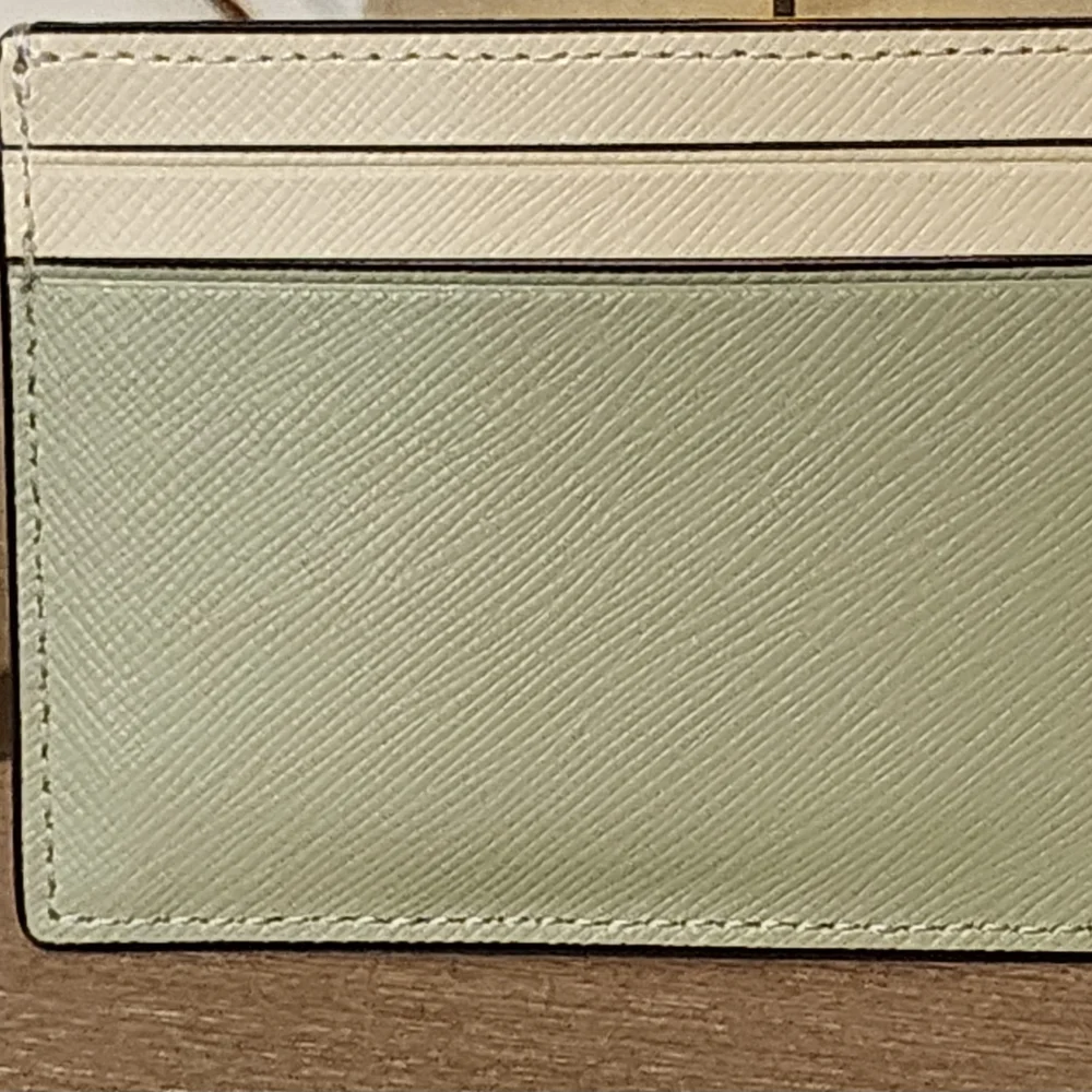 Kate Spade Slim Colorblock Sage and Cream Cardholder(Madison)NWT - Picture 2 of 2
